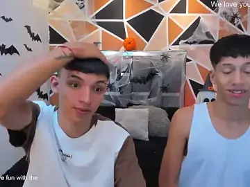 Stripchat Sex Cam of Juan_Nd_Steven