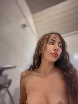 Stripchat Nude Webcam of lauravasquez