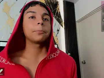 Stripchat Live Sex of Seductivo_jr