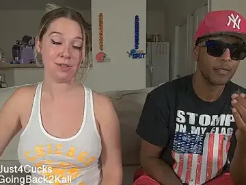 Stripchat Live Sex of boomboomr00m