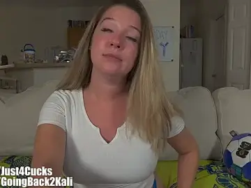 Stripchat Watch Live Sex Cams of boomboomr00m