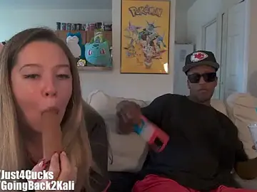Stripchat Sex Cam of boomboomr00m