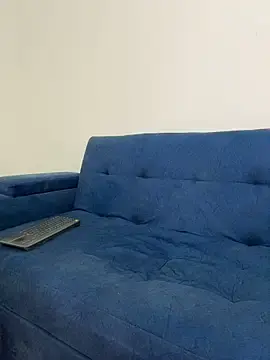 Stripchat Live Sex Cam of KallyMyller1