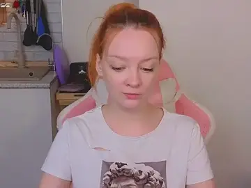 Stripchat Live Sex Cam of Radiants_two