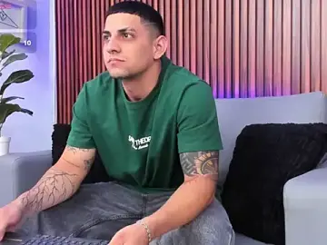 Stripchat Best live sex cam show of Alex_cute77