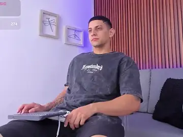 Stripchat Sex Chat of Alex_cute77