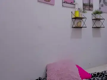 Stripchat Sex Cam of Emma_lean