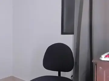 Stripchat Live Porn of Emma_lean