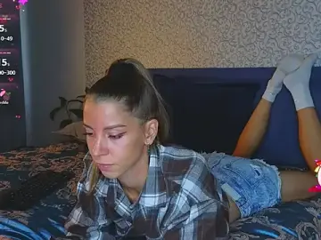 Stripchat Adult Webcam of Kristi_Wolf