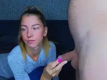 Stripchat Watch Live Sex Cams of Kristi_Wolf
