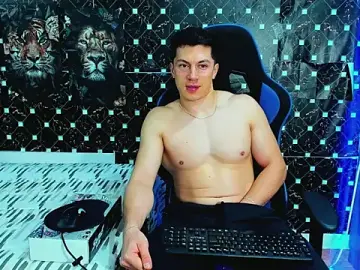 Stripchat Sex Cam of javiersexymann