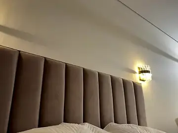 Stripchat Live Sex Cam of TariDehay