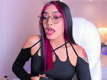 Stripchat Watch Live Sex Cams of AzuraKindong