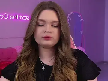 Stripchat Watch Live Sex Cams of CrystalLyons