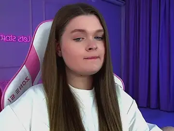 Stripchat Sex Cam of CrystalLyons