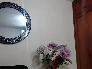 Stripchat Adult Webcam of NicoleSantana