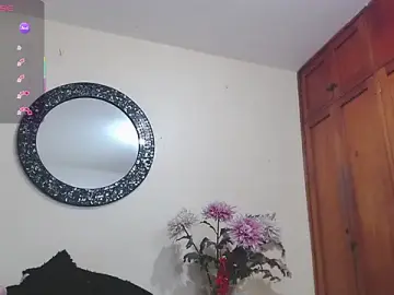Stripchat Watch Live Sex Cams of NicoleSantana