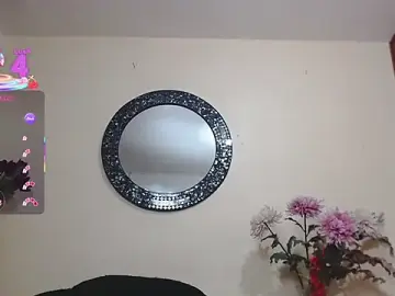 Stripchat Sex Cam of NicoleSantana