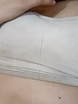 Stripchat Free Porn Cam of CuteSarikaLIVE