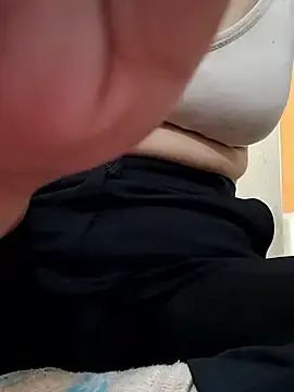 Stripchat Free Live Porn of CuteSarikaLIVE