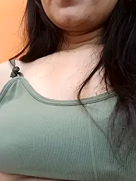 Stripchat Live Porn of CuteSarikaLIVE