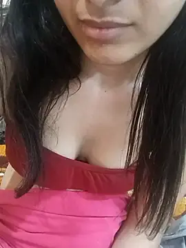 Stripchat Free Porn Cam of CuteSarikaLIVE