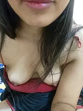 Stripchat Best Webcam of CuteSarikaLIVE
