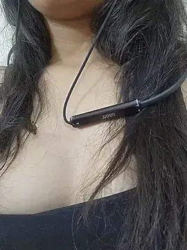 Stripchat Free Live Porn of CuteSarikaLIVE