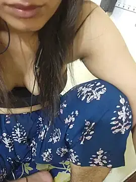 Stripchat Live Porn of CuteSarikaLIVE