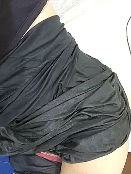 Stripchat Live Sex of CuteSarikaLIVE
