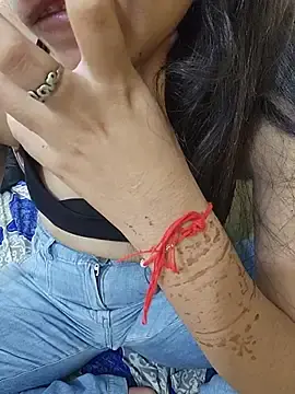Stripchat Watch Live Sex Cams of CuteSarikaLIVE