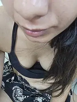 Stripchat Free Live Porn of CuteSarikaLIVE