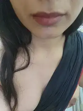Stripchat Adult Webcam of CuteSarikaLIVE