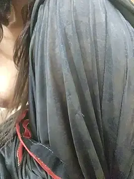 Stripchat Live Sex of CuteSarikaLIVE
