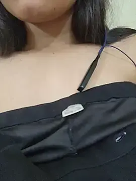Stripchat Free Porn Cam of CuteSarikaLIVE