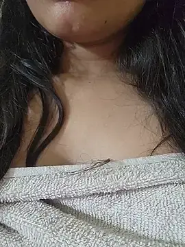 Stripchat Watch Live Sex Cams of CuteSarikaLIVE