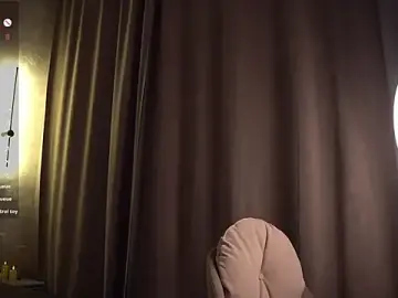 Stripchat Free Porn Cam of RaiArgand