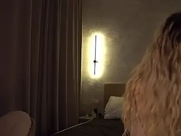 Stripchat Free Live Porn of RaiArgand