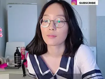 Stripchat Free Live Porn of alinaevee