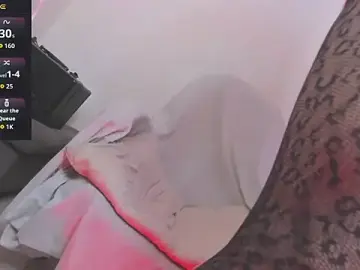 Stripchat Adult Webcam of MissCarolinne