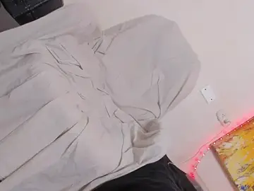 Stripchat Free Porn Cam of MissCarolinne