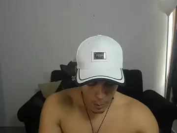 Stripchat Adult Webcam of Iamdylan777