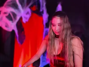 Stripchat Watch Live Sex Cams of ScarlettKentt