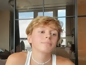 Stripchat Adult Webcam of angelAndyy