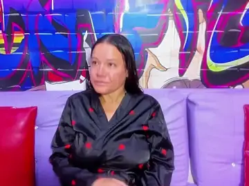 Stripchat Adult Video Chat of hot-threesome