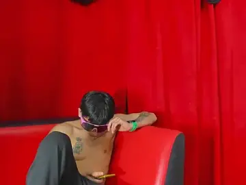 Stripchat Best live sex cam show of Extreme_Team8