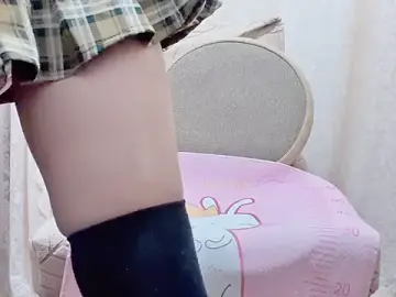 Stripchat Free Porn Cam of Rellababyy