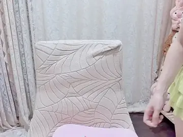 Stripchat Live Sex Cam of Rellababyy