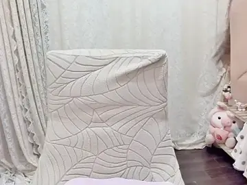 Stripchat Live Sex Cam of Rellababyy