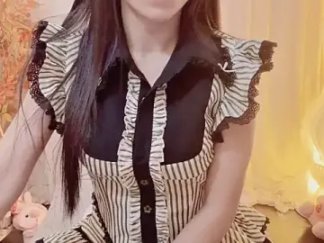 Stripchat Free Porn Cam of Rellababyy